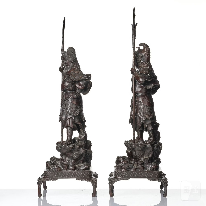 A pair of Japanese bronze guardians, - 图3